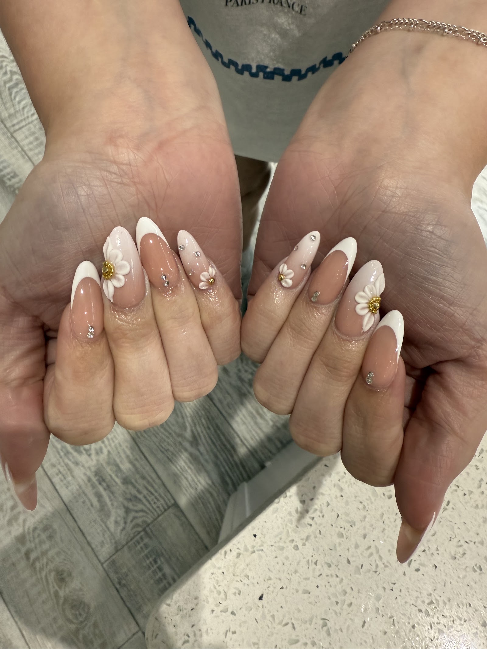 Lush Nail Bar Colony Square nail photo 2