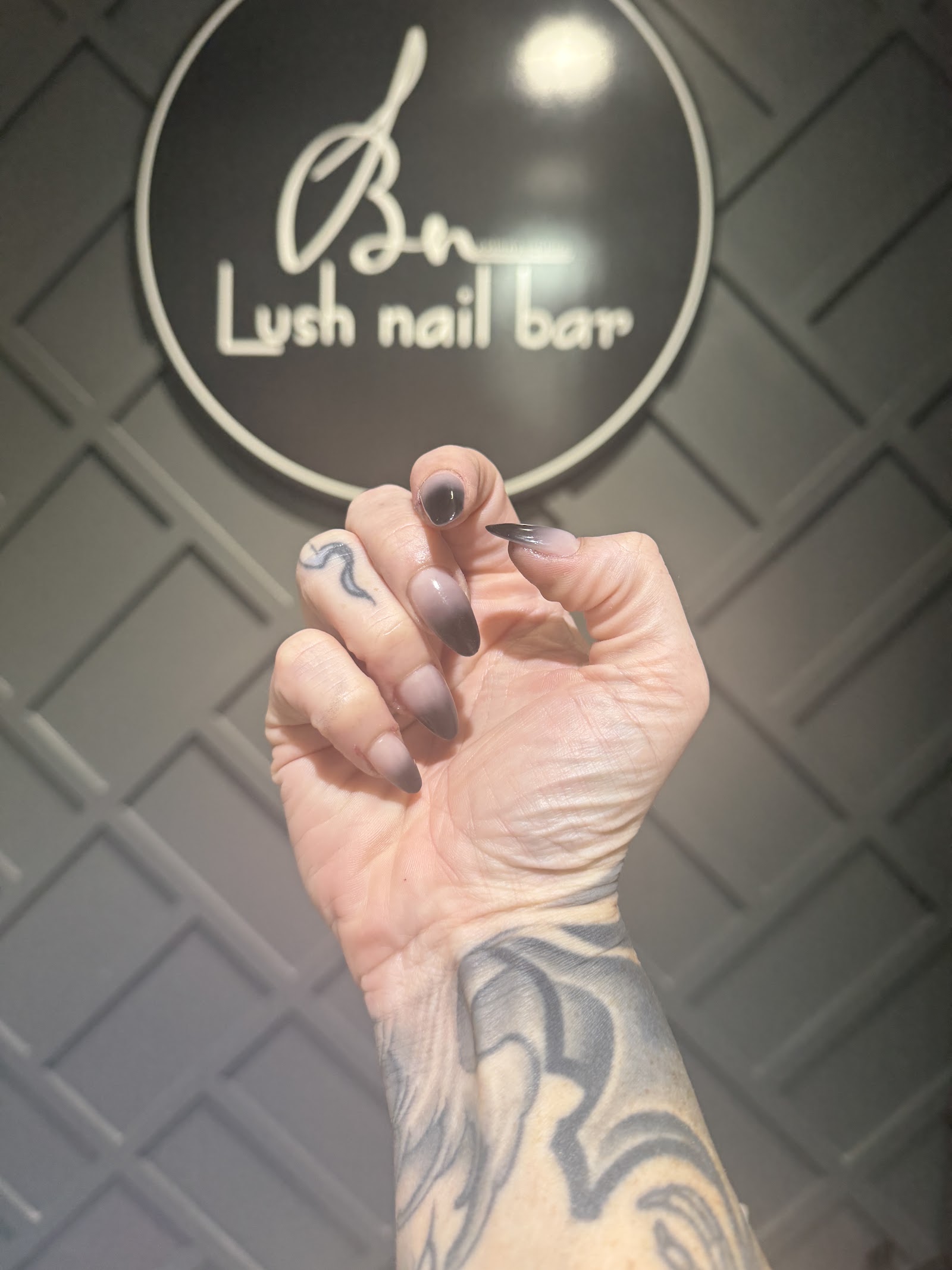 Lush Nail Bar Colony Square nail photo 3